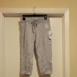 NWT: Vintage KIRRA Sunshine Capri Pants